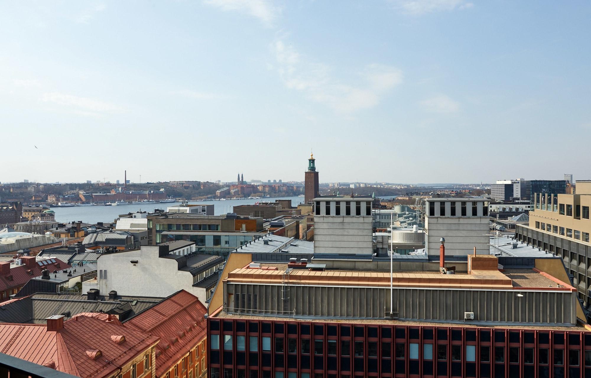 فندق آت سيكس ستوكهولم المظهر الخارجي الصورة View of Stockholm