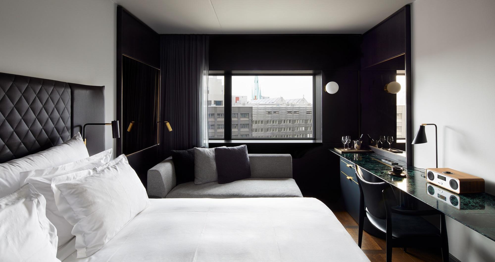 فندق آت سيكس ستوكهولم المظهر الخارجي الصورة A room at the Standard London