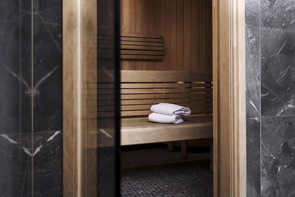 فندق آت سيكس ستوكهولم المظهر الخارجي الصورة A Finnish sauna